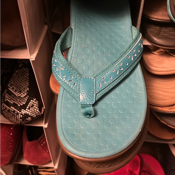 Vionic Teal Sandals with Cutout Design - Picture 1 of 1